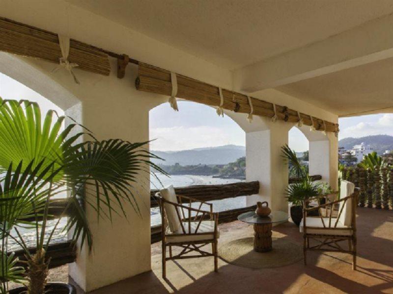 Irma Hotel Zihuatanejo